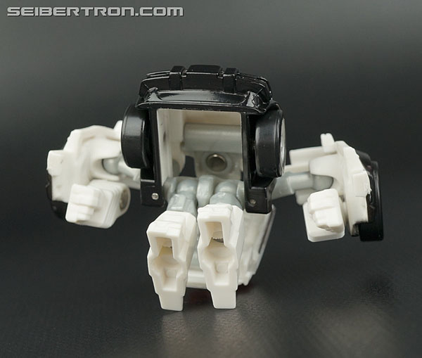Q-Transformers Prowl (Image #49 of 88)