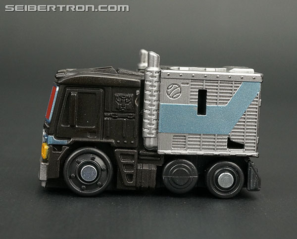 Q-Transformers Black Convoy (Black Optimus Prime) (Image #17 of 78)