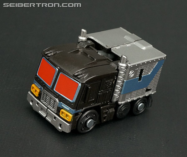 Q-Transformers Black Convoy (Black Optimus Prime) (Image #19 of 78)