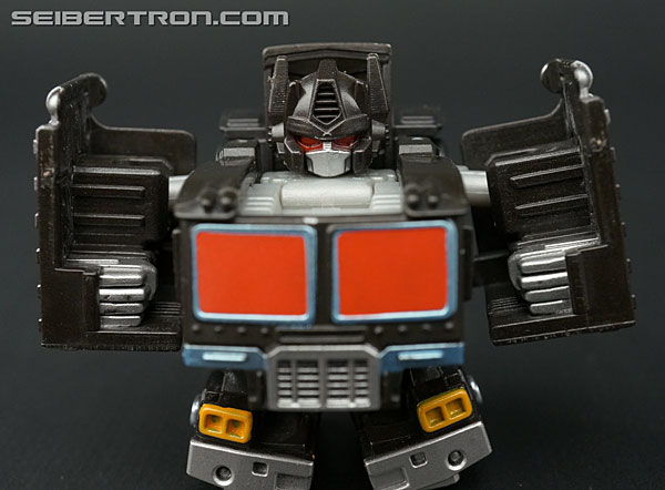 Q-Transformers Black Convoy (Black Optimus Prime) (Image #33 of 78)