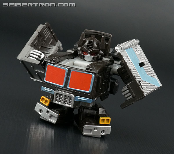 Q-Transformers Black Convoy (Black Optimus Prime) (Image #50 of 78)