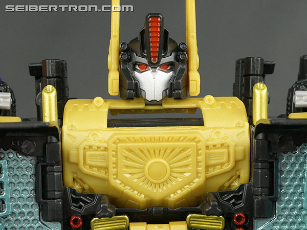 Transformers Unite Warriors Grand Scourge Hyper Mode gallery