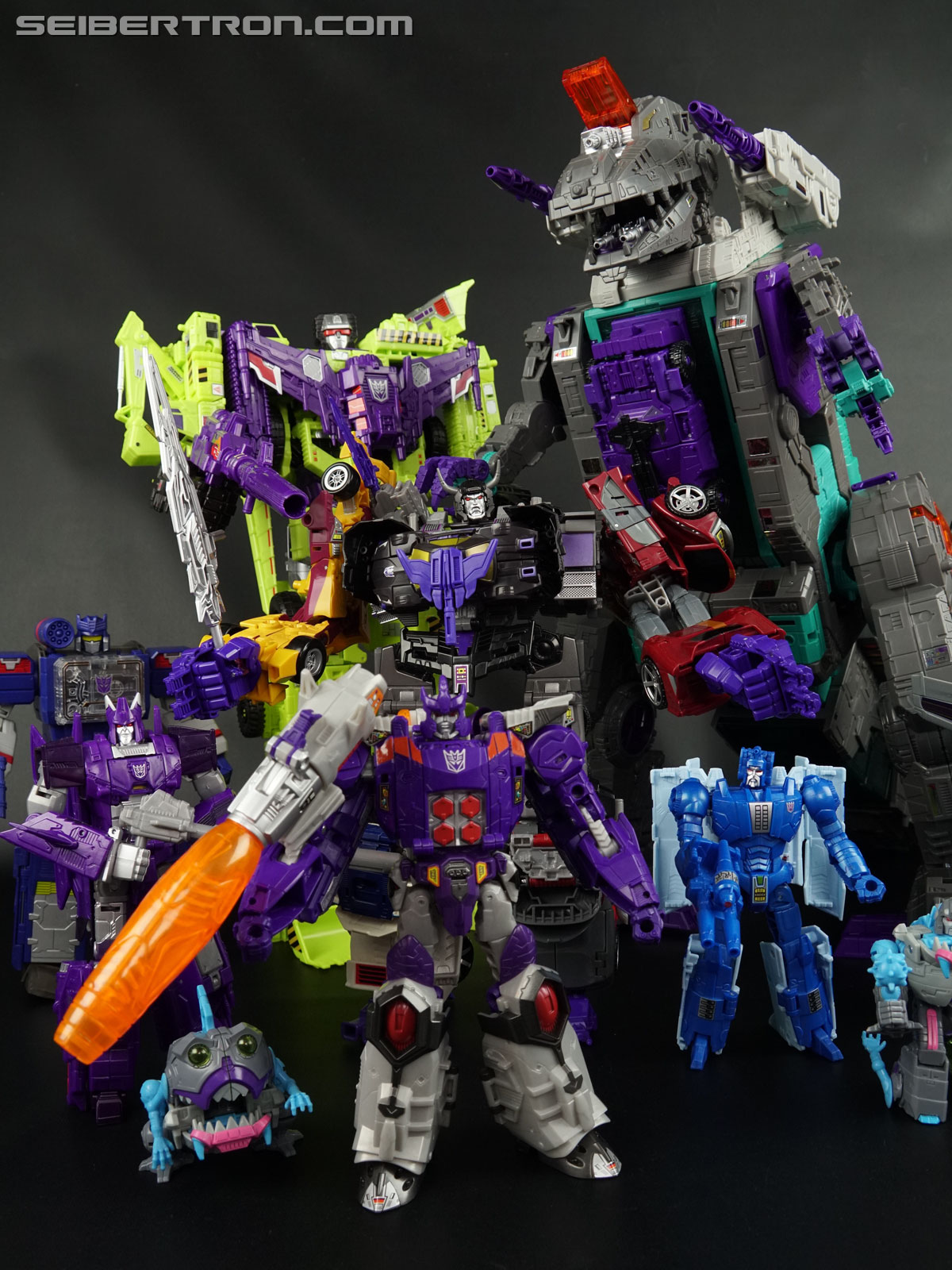 Transformers titans. Transformers Trypticon Titans Return Toy. Трансформеры Titans Return игрушки. Titans Return Триптикон. Transformers Titans Return игрушки.