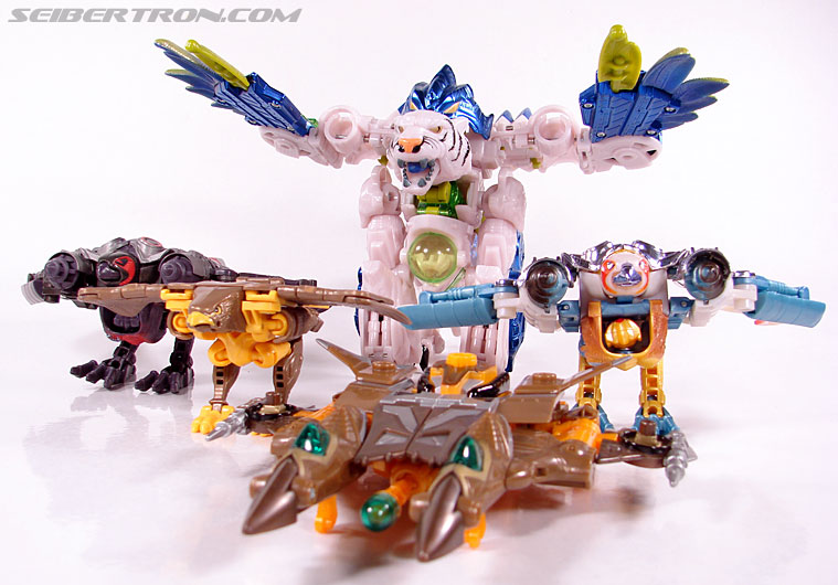 Transformers Club Exclusives Airazor (Chromia 10 Pilot) (Image #60 of 132)