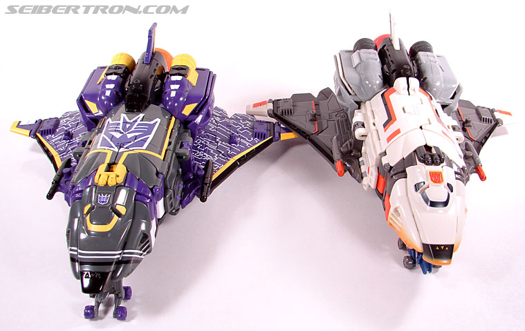 Transformers Club Exclusives Astrotrain (Image #71 of 176)