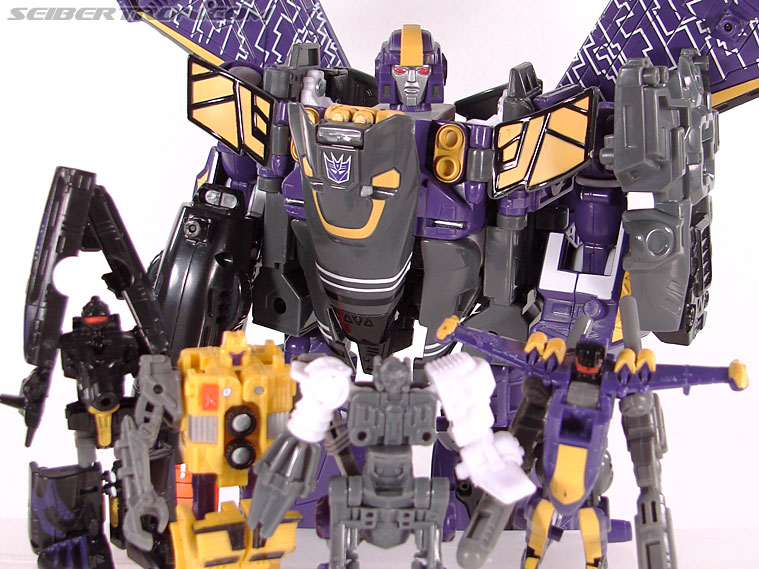 Transformers Club Exclusives Astrotrain (Image #176 of 176)