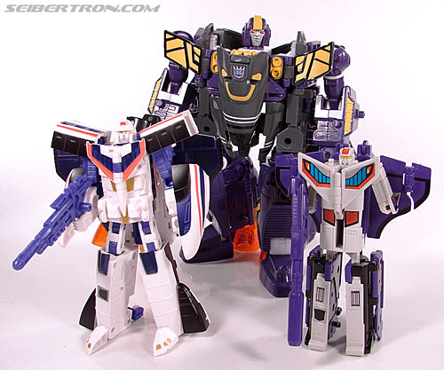 Transformers Club Exclusives Astrotrain (Image #145 of 176)