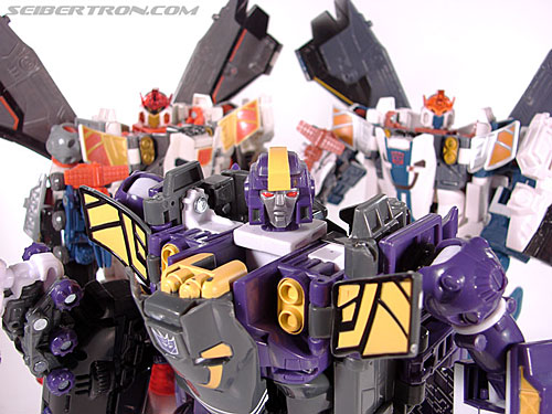 Transformers Club Exclusives Astrotrain (Image #155 of 176)