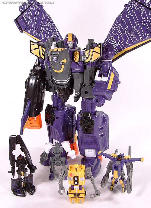 Transformers Club Exclusives Astrotrain (Image #175 of 176)