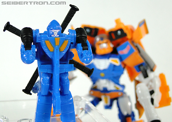 Transformers Club Exclusives Cop-Tur (Image #47 of 60)