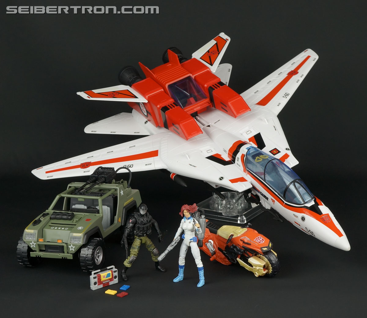 Transformers Club Exclusives Afterbreaker (Image #52 of 52)