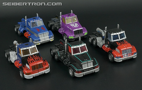 Transformers Subscription Service Scourge (Black Convoy) (Image #32 of 119)