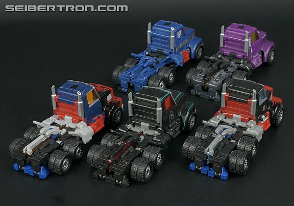 Transformers Subscription Service Scourge (Black Convoy) (Image #33 of 119)
