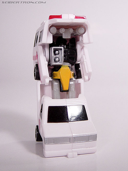 Transformers Universe First Aid (Image #15 of 24)