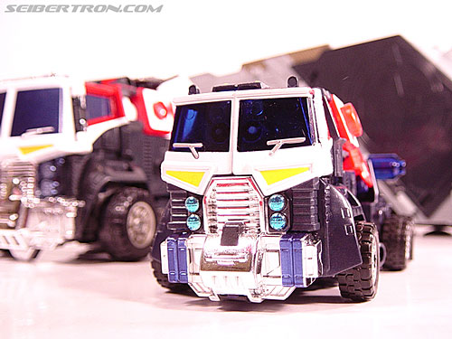 Transformers Energon Optimus Prime (Grand Convoy) (Image #2 of 63)