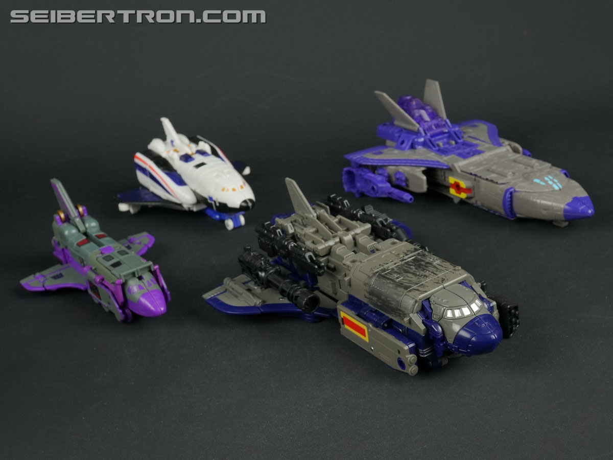 Transformers War for Cybertron: SIEGE Astrotrain (Image #61 of 267)