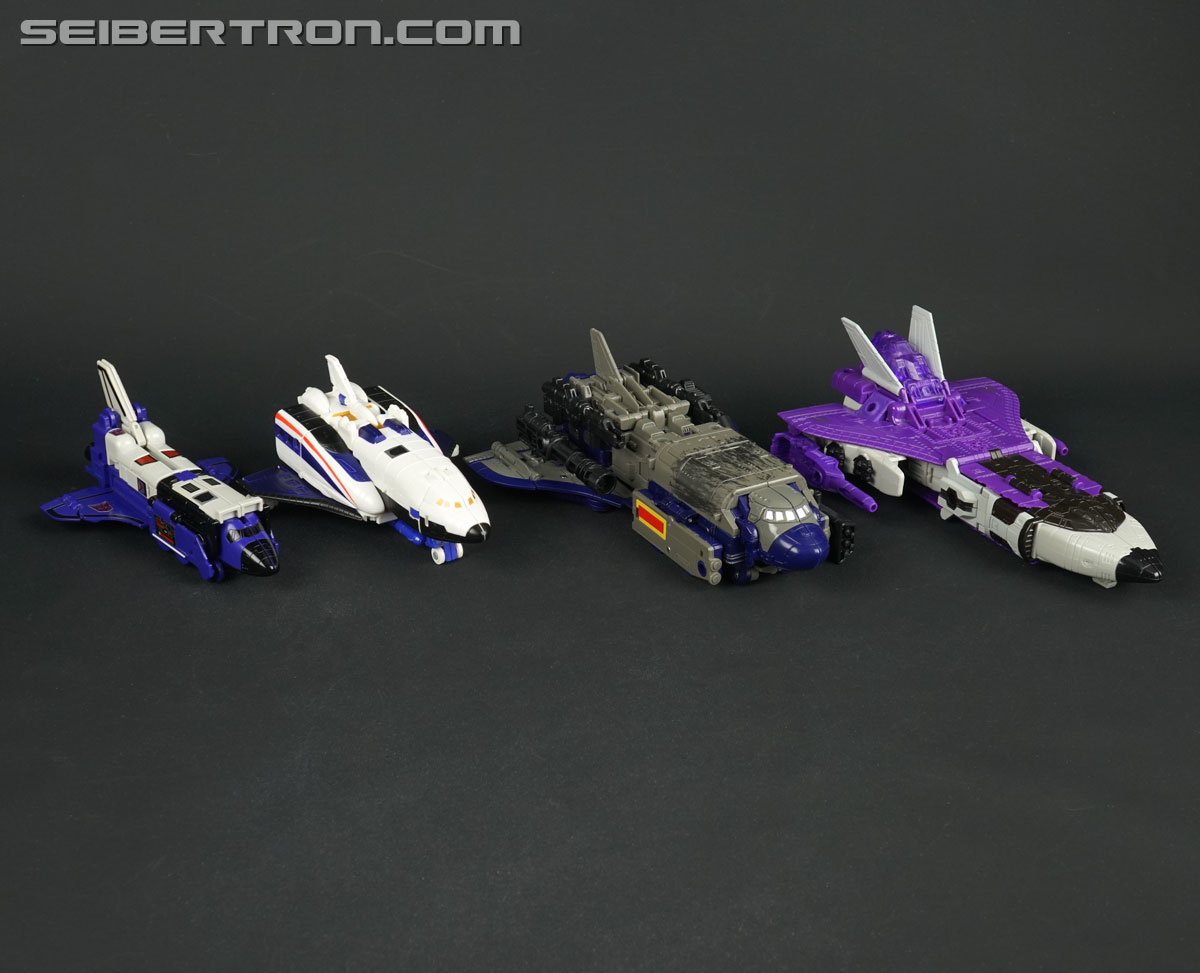 Transformers War for Cybertron: SIEGE Astrotrain (Image #63 of 267)