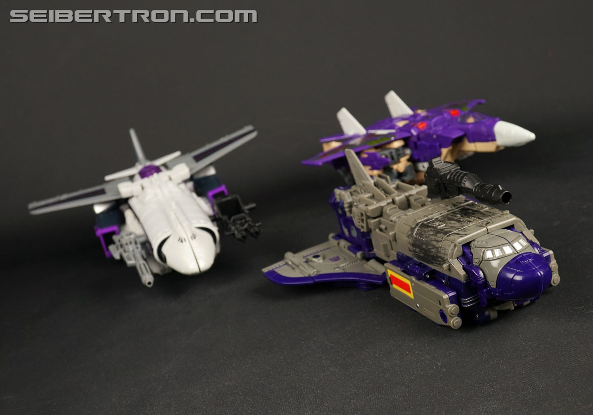 Transformers War for Cybertron: SIEGE Astrotrain (Image #70 of 267)