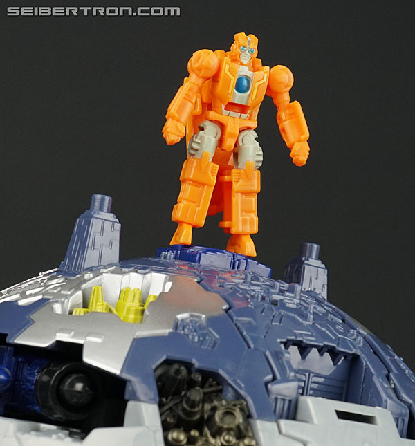 Transformers News: New Gallery: War for Cybertron Battle Master Rung