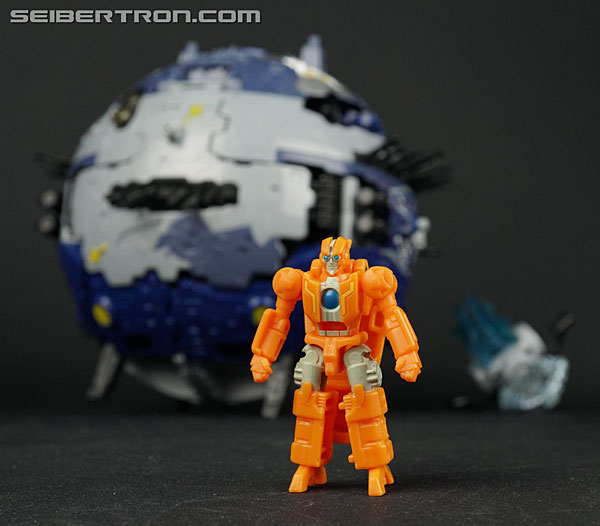 Transformers News: New Gallery: War for Cybertron Battle Master Rung
