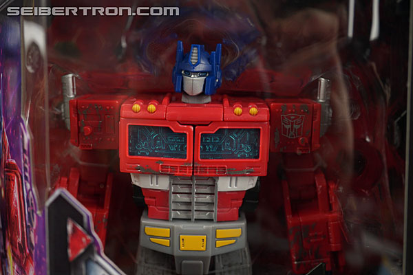 Transformers War for Cybertron: SIEGE Optimus Prime (Image #23 of 228)