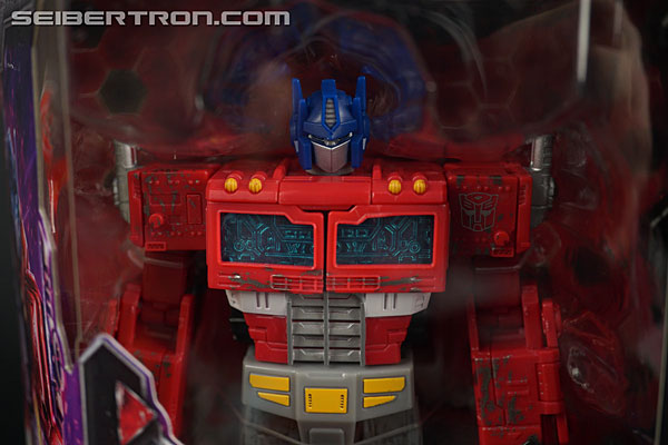 Transformers War for Cybertron: SIEGE Optimus Prime (Image #25 of 228)