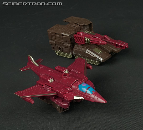 Transformers War for Cybertron: SIEGE Skytread (Flywheels) (Image #49 of 159)