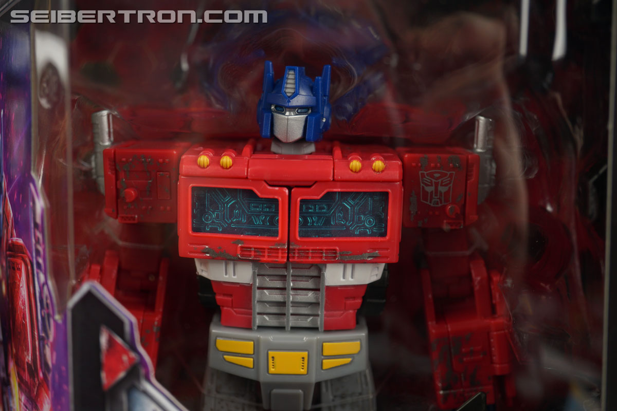 Transformers War for Cybertron: SIEGE Optimus Prime (Image #23 of 228)