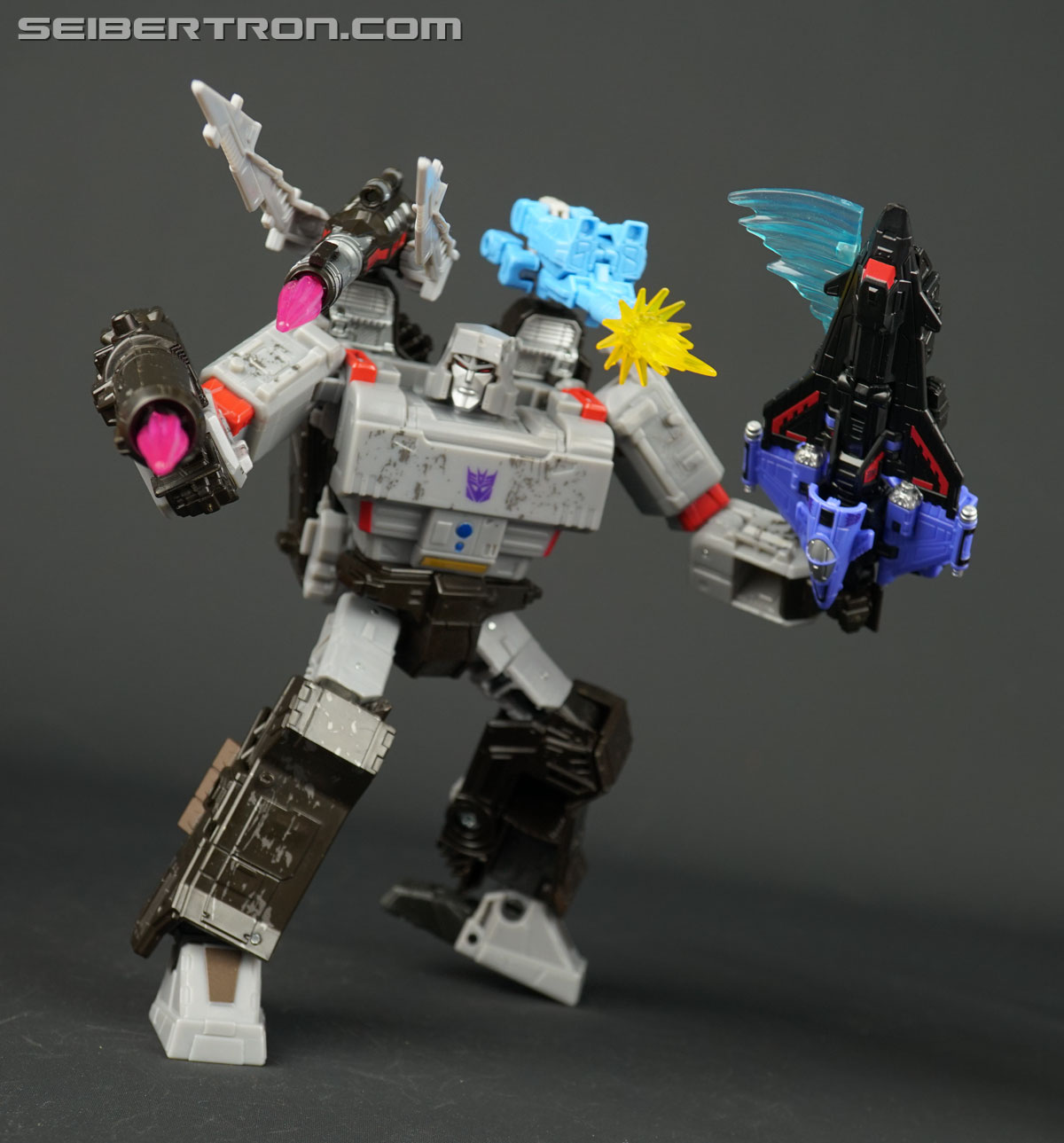 transformers siege storm cloud and visper