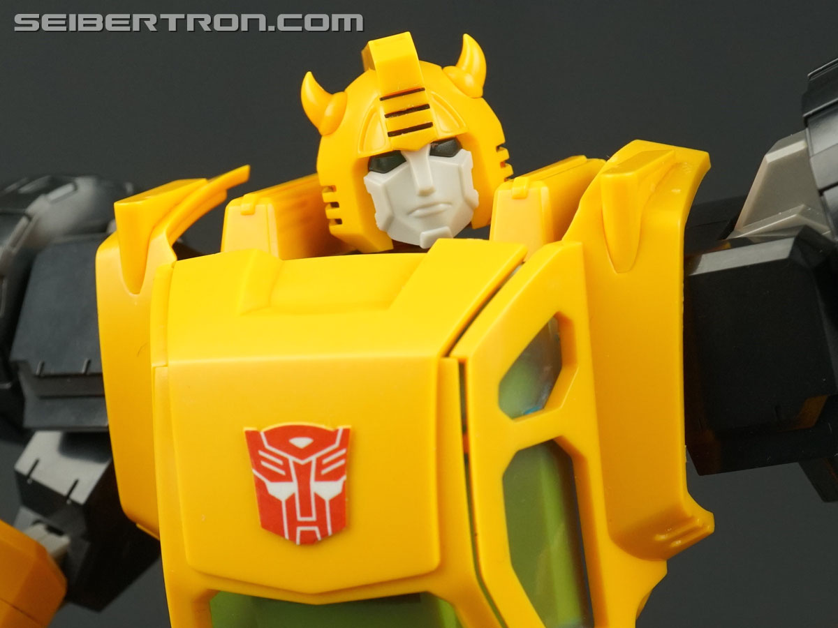 Transformers Flame Toys Bumblebee (Image #69 of 140)