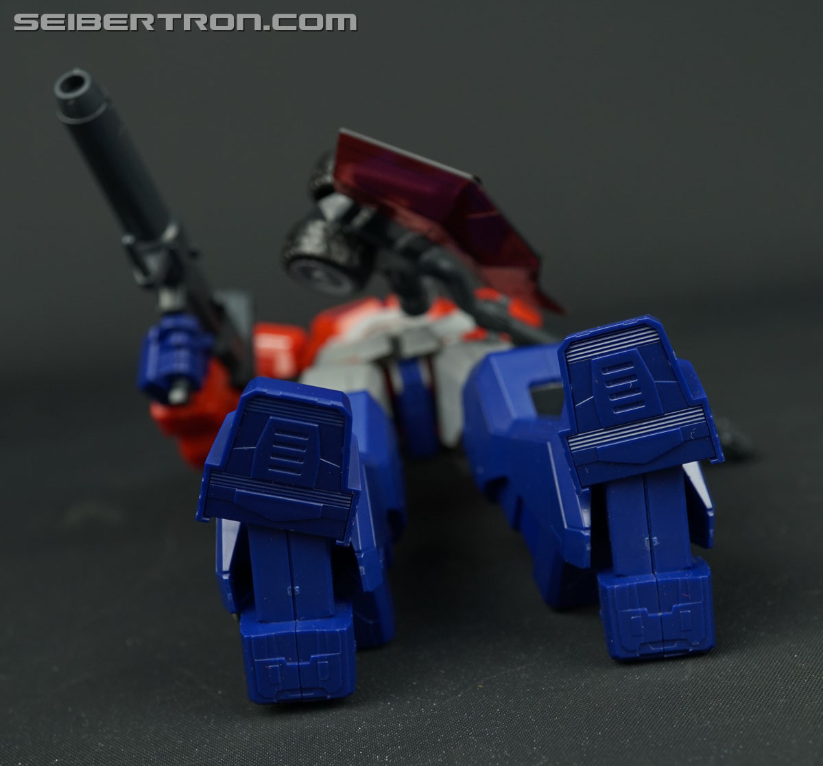 Transformers Flame Toys Optimus Prime (Attack Mode) Toy Gallery (Image