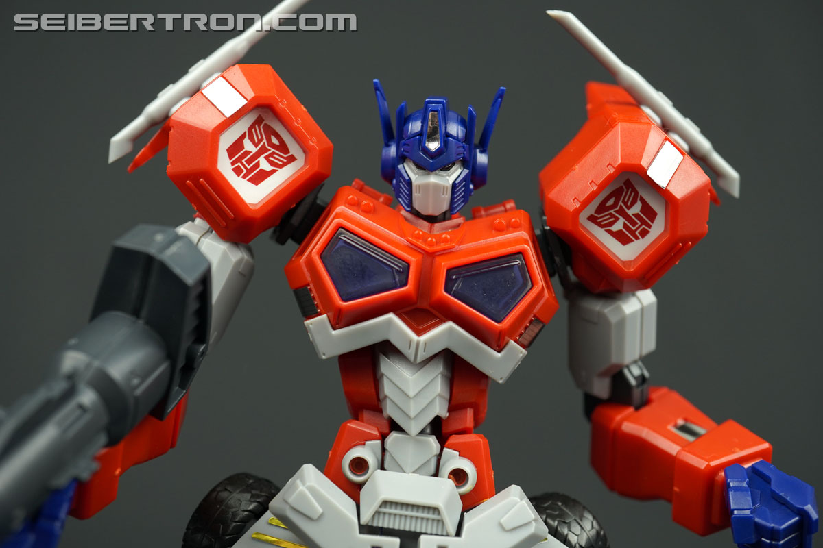 Transformers Flame Toys Optimus Prime (Attack Mode) Toy Gallery (Image