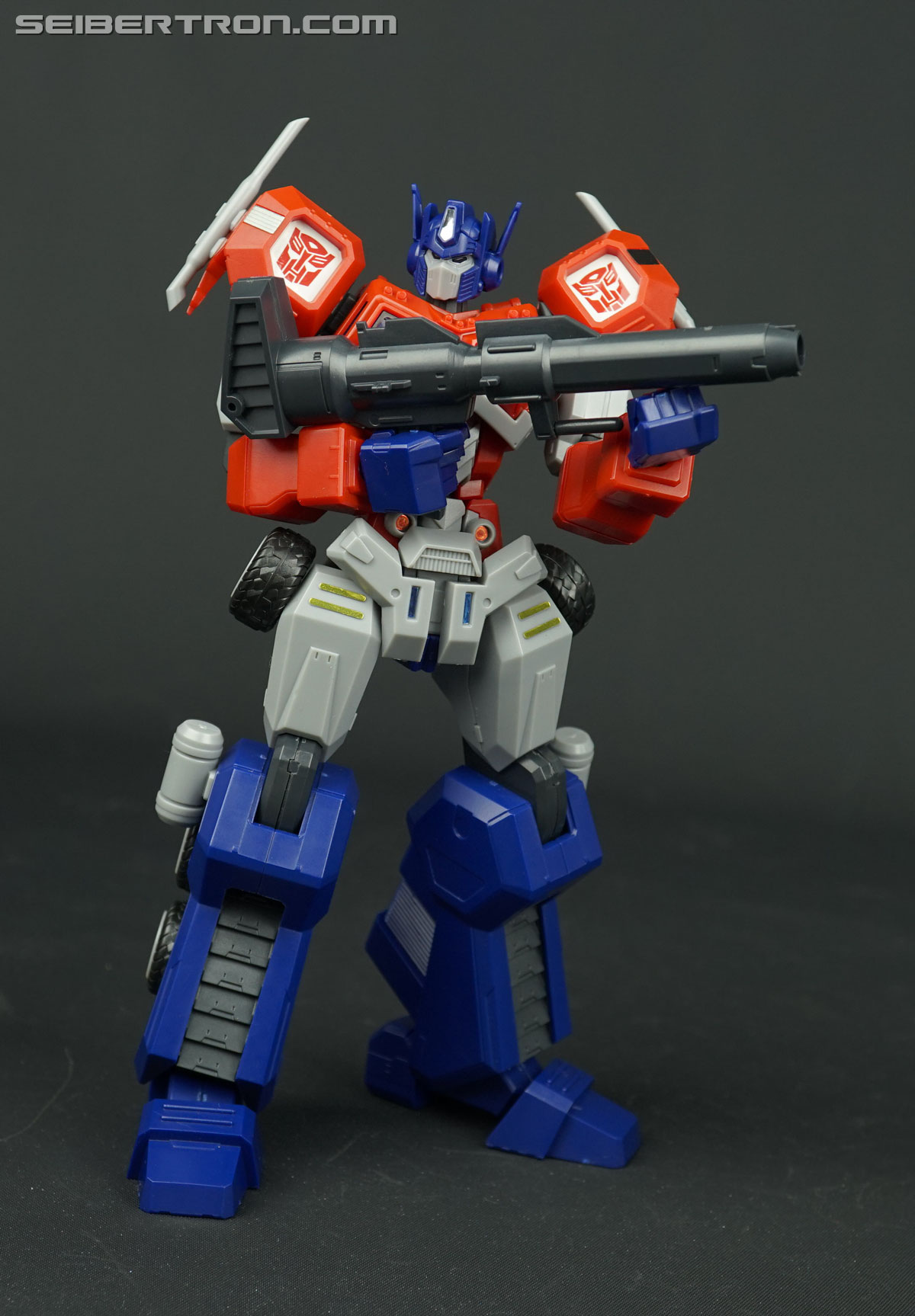 Transformers Flame Toys Optimus Prime (Attack Mode) (Image #54 of 128)