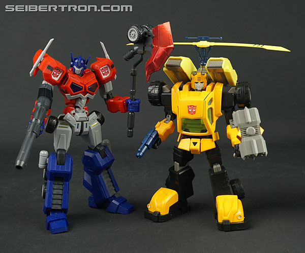 Transformers News: New Seibertron Galleries Flame Toys Furai Bumblebee and Thundercracker