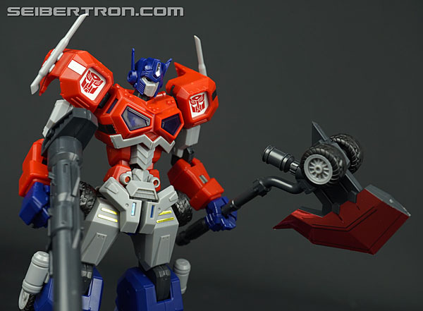 Transformers Flame Toys Optimus Prime (Attack Mode) (Image #4 of 128)