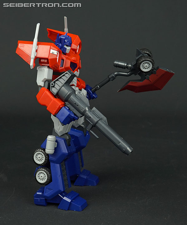 Transformers Flame Toys Optimus Prime (Attack Mode) (Image #11 of 128)