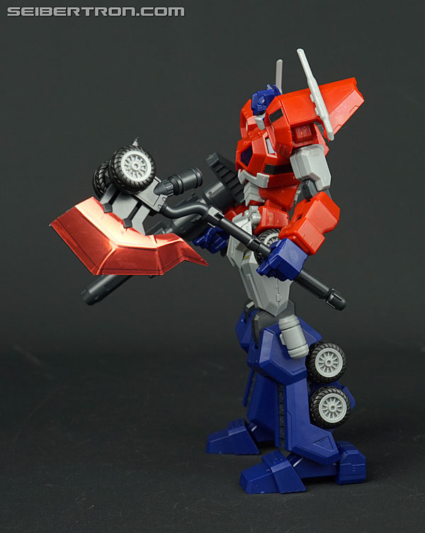 Transformers Flame Toys Optimus Prime (Attack Mode) (Image #14 of 128)