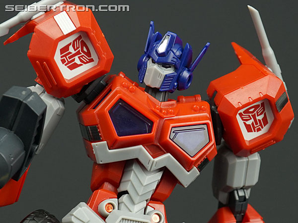 Transformers Flame Toys Optimus Prime (Attack Mode) (Image #37 of 128)