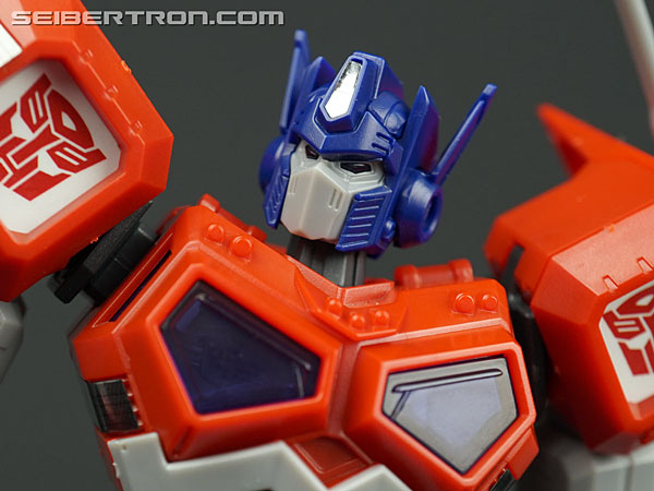 Transformers Flame Toys Optimus Prime (Attack Mode) (Image #39 of 128)