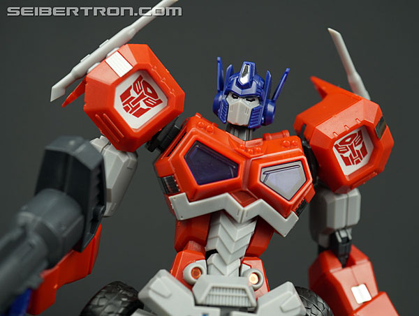 Transformers Flame Toys Optimus Prime (Attack Mode) (Image #40 of 128)