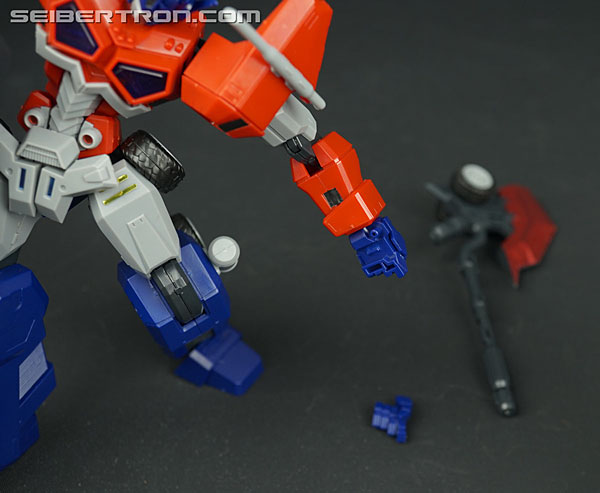 Transformers Flame Toys Optimus Prime (Attack Mode) (Image #45 of 128)