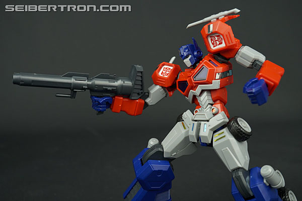 Transformers Flame Toys Optimus Prime (Attack Mode) (Image #58 of 128)