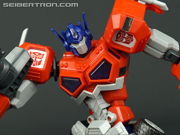 Transformers Flame Toys Optimus Prime (Attack Mode) (Image #62 of 128)