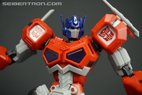 Transformers Flame Toys Optimus Prime (Attack Mode) (Image #79 of 128)