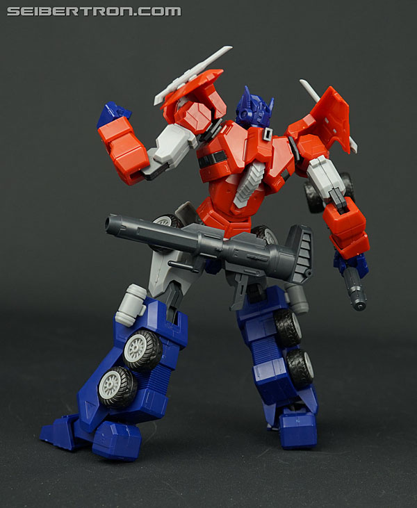 Transformers Flame Toys Optimus Prime (Attack Mode) (Image #84 of 128)