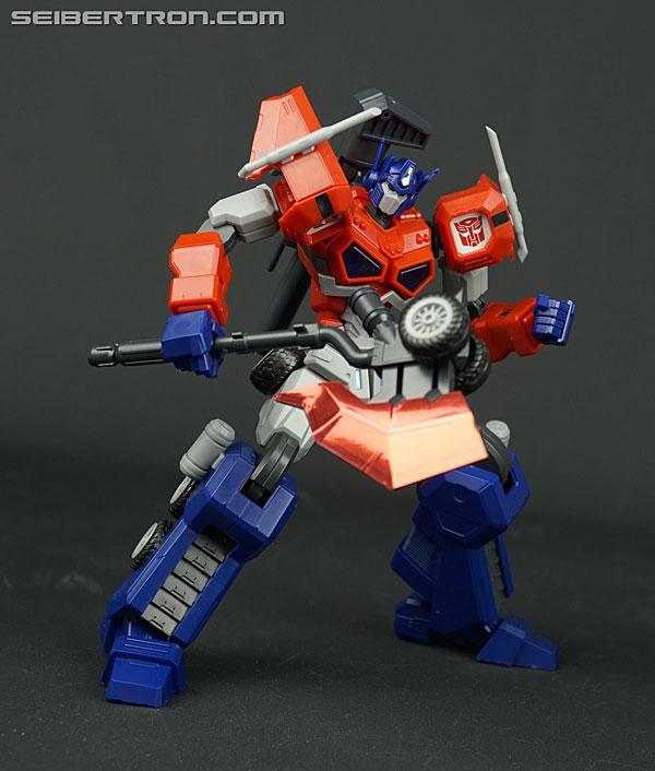 Transformers Flame Toys Optimus Prime (Attack Mode) (Image #86 of 128)
