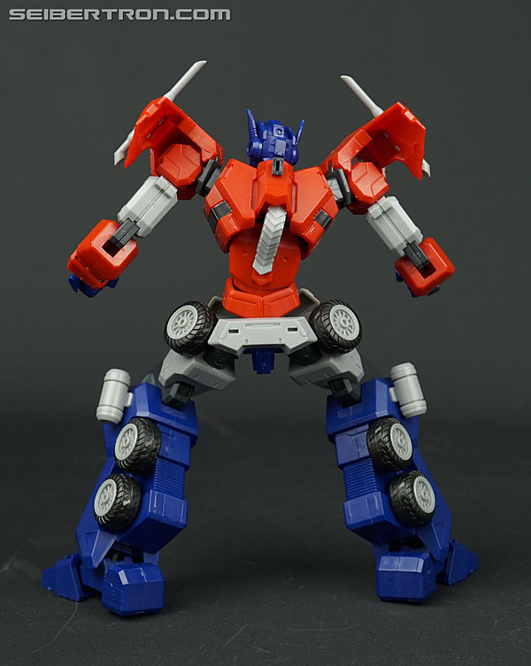 Transformers Flame Toys Optimus Prime (Attack Mode) (Image #101 of 128)