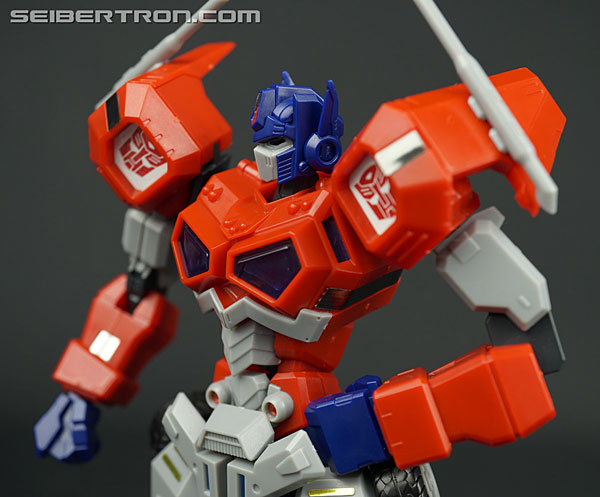 Transformers Flame Toys Optimus Prime (Attack Mode) (Image #107 of 128)