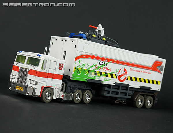 Ghostbusters X Transformers MP-10G Optimus Prime (Image #38 of 192)