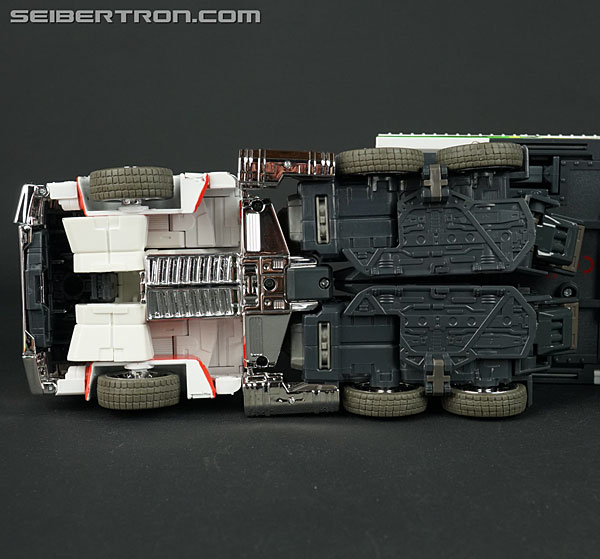 Ghostbusters X Transformers MP-10G Optimus Prime (Image #46 of 192)